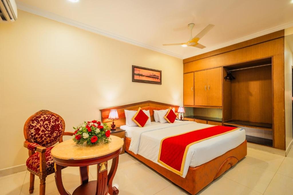 hotel seashore in kanyakumari
